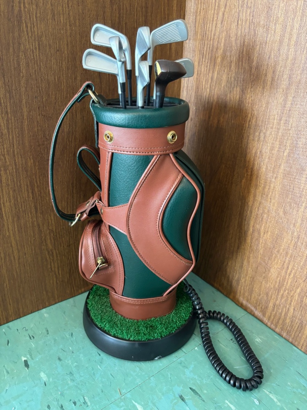 Vintage golf bag, clubs, novelty phone 1990s telephone